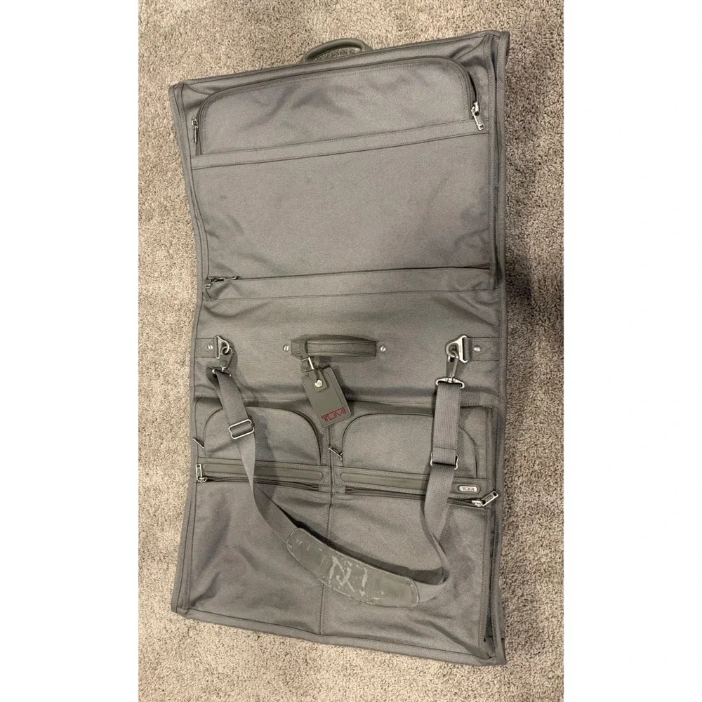 Tumi Alpha Grey Ballistic Nylon Tri-Fold Garment Bag Travel Suit Carrier Luggage